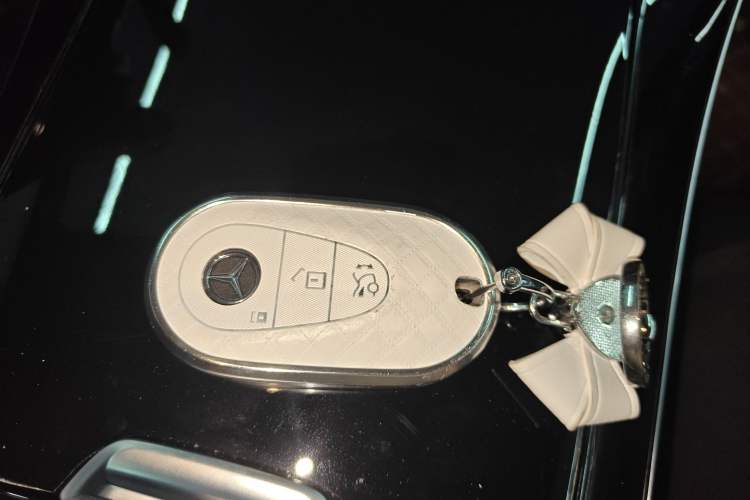 Used Mercedes-Benz EQE 2022 350 Luxury Edition Interior 1