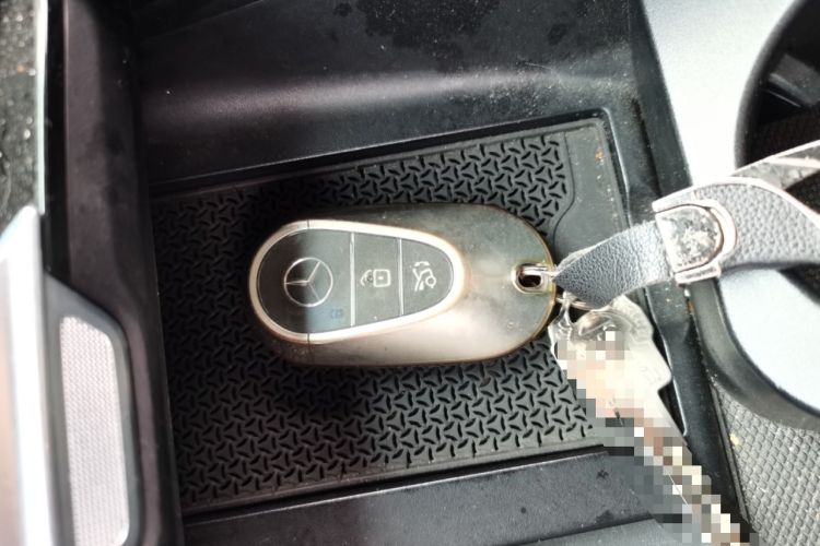 Used Mercedes-Benz EQE 2022 350 First Edition Special Version Interior 1
