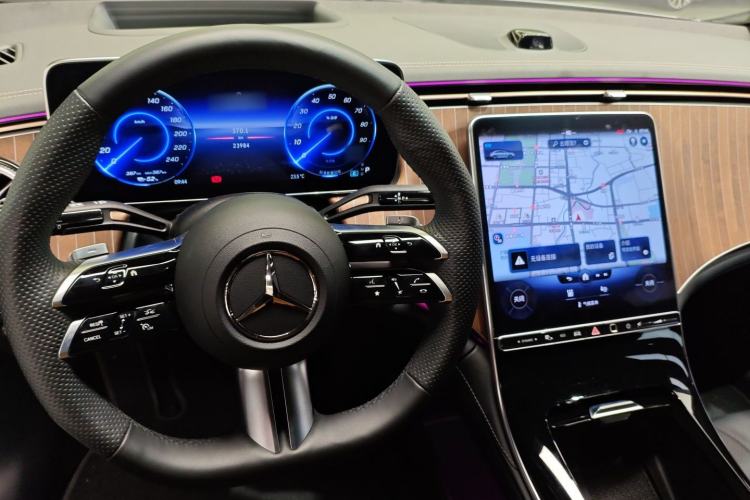 Used Mercedes-Benz EQE 2022 350 Luxury Edition Interior 2