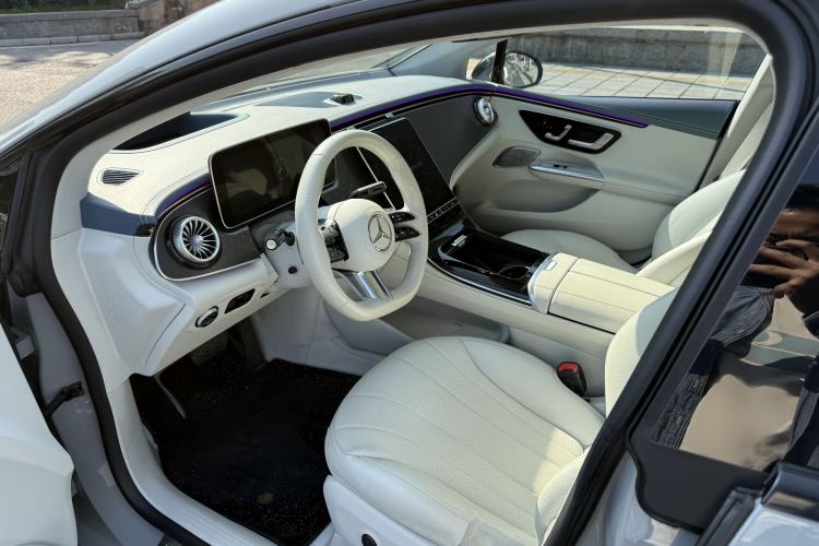 Used Mercedes-Benz EQE 2022 350 First Edition Special Version Interior 2