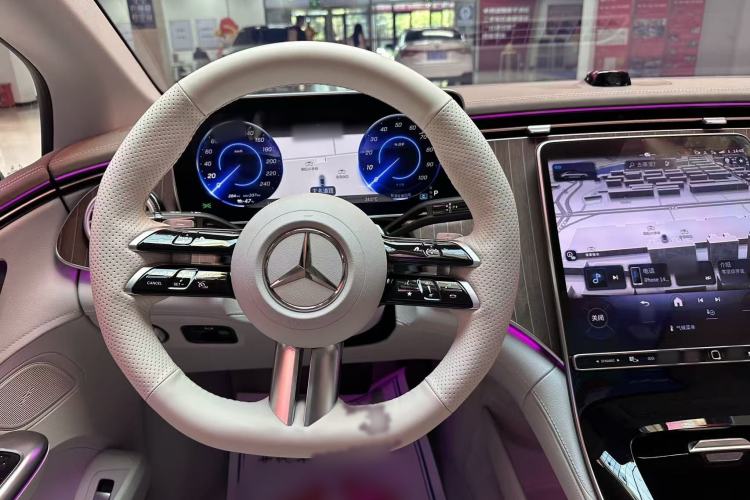 Used Mercedes-Benz EQE 2022 350 Luxury Edition Interior 2