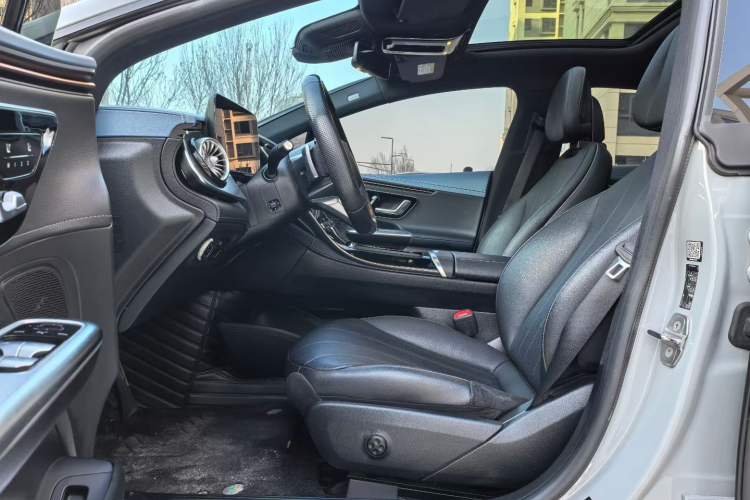 Used Mercedes-Benz EQE 2022 350 First Edition Special Version Interior 2