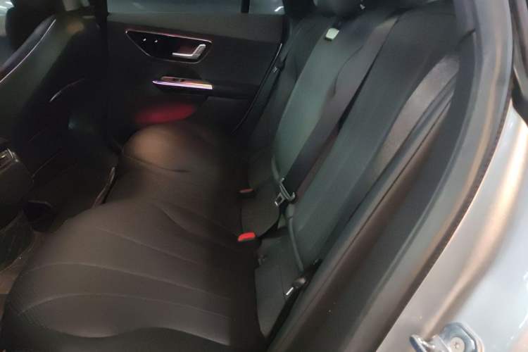 Used Mercedes-Benz EQE 2022 350 Pioneer Edition Interior 4