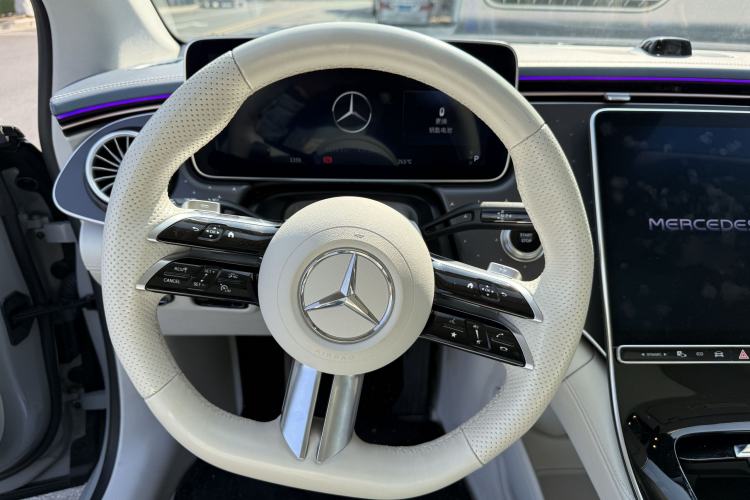 Used Mercedes-Benz EQE 2022 350 First Edition Special Version Interior 5