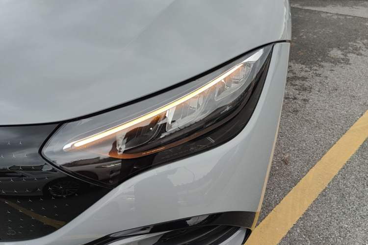 Used Mercedes-Benz EQE 2022 350 Luxury Edition Left Front Headlight