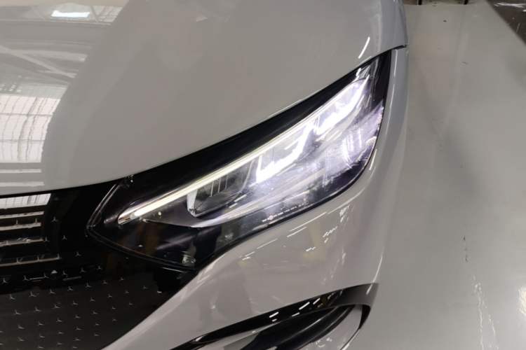 Used Mercedes-Benz EQE 2022 350 Luxury Edition Left Front Headlight