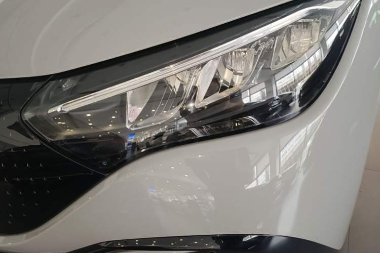 Used Mercedes-Benz EQE 2022 350 Luxury Edition Left Front Headlight