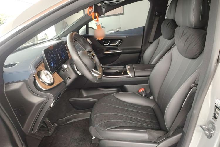Used Mercedes-Benz EQE 2022 350 Pioneer Edition Left Front Seat