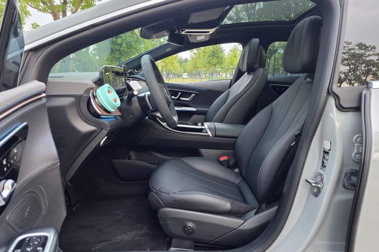 Used Mercedes-Benz EQE 2022 350 Luxury Edition Left Front Seat