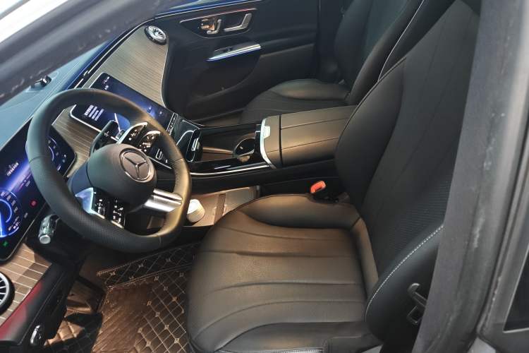 Used Mercedes-Benz EQE 2022 350 Luxury Edition Left Front Seat