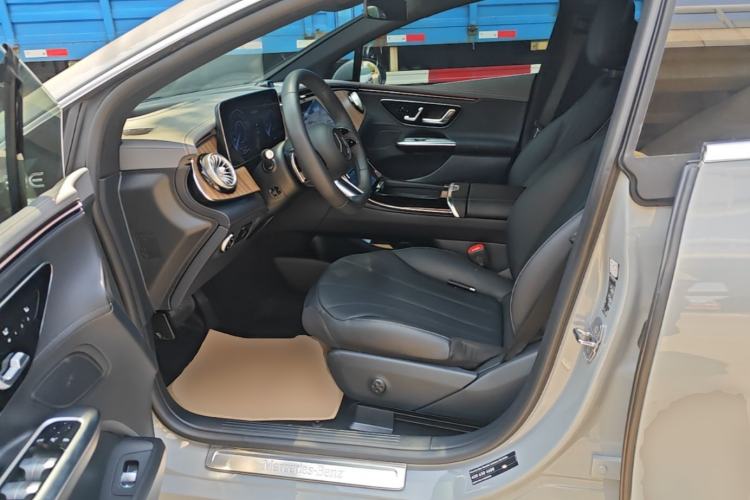 Used Mercedes-Benz EQE 2022 350 Luxury Edition Left Front Seat