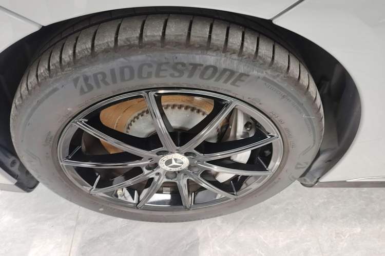 Used Mercedes-Benz EQE 2022 350 Pioneer Edition Left Front Wheel Hub