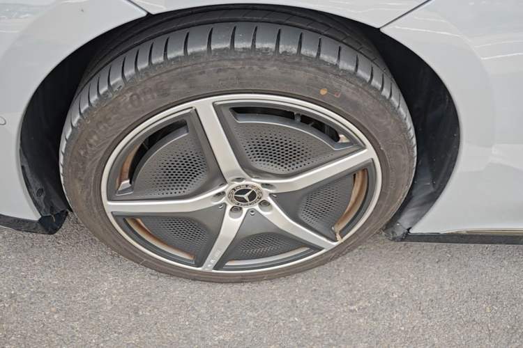 Used Mercedes-Benz EQE 2022 350 First Edition Special Version Left Front Wheel Hub