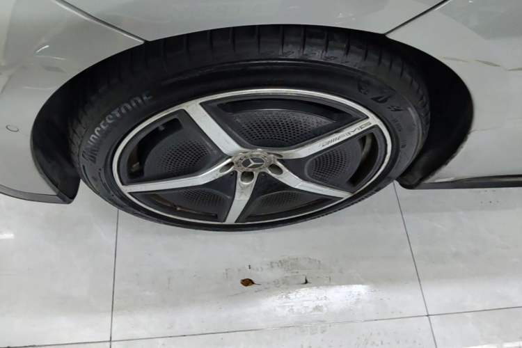 Used Mercedes-Benz EQE 2022 350 First Edition Special Version Left Front Wheel Hub