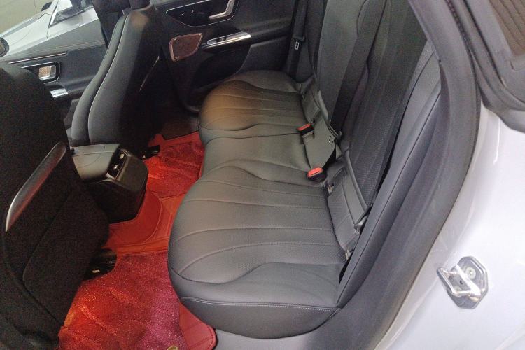 Used Mercedes-Benz EQE 2022 350 Pioneer Edition Left Rear Seat