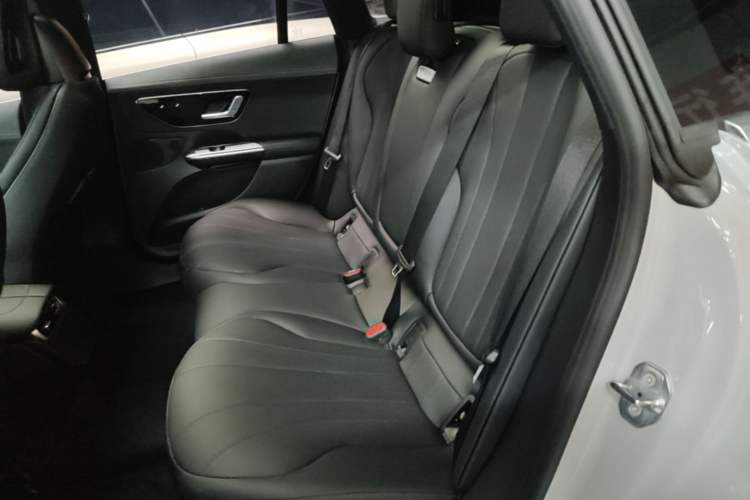 Used Mercedes-Benz EQE 2022 350 Luxury Edition Left Rear Seat