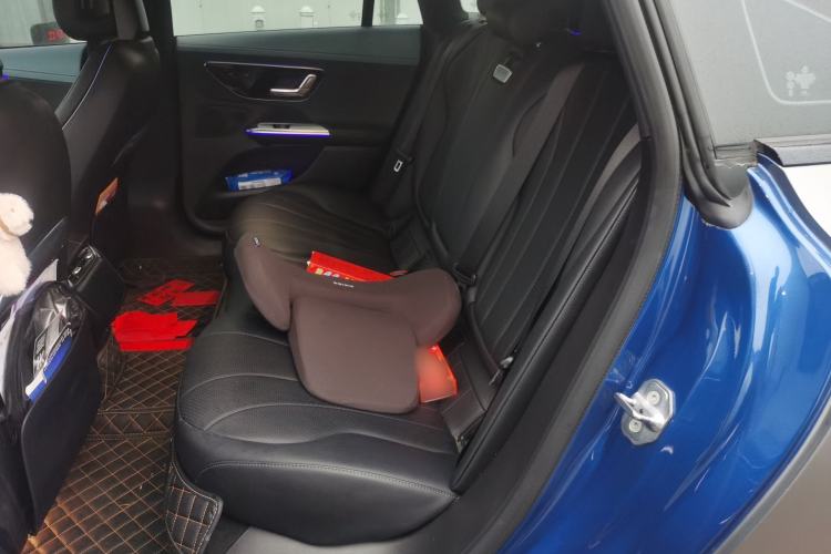 Used Mercedes-Benz EQE 2022 350 First Edition Special Version Left Rear Seat