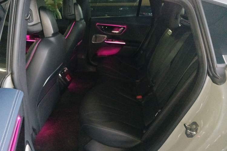 Used Mercedes-Benz EQE 2022 350 Luxury Edition Left Rear Seat
