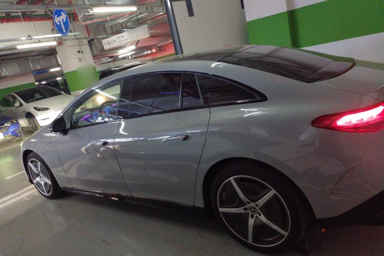 Used Mercedes-Benz EQE 2022 350 First Edition Special Version Left Side