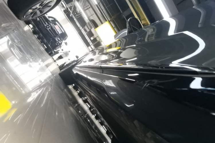 Used Mercedes-Benz EQE 2022 350 Luxury Edition Left Side Sill