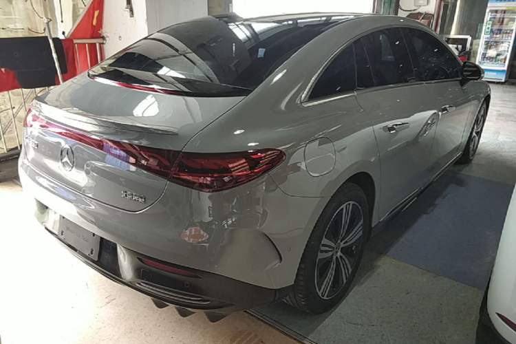 Used Mercedes-Benz EQE 2022 350 Luxury Edition Rear Right 45 Deg