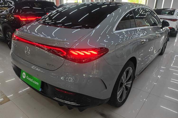 Used Mercedes-Benz EQE 2022 350 Luxury Edition Rear Right 45 Deg