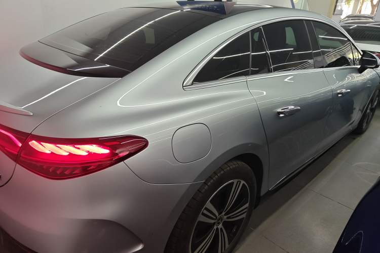 Used Mercedes-Benz EQE 2022 350 Luxury Edition Rear Right 45 Deg