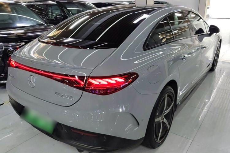 Used Mercedes-Benz EQE 2022 350 First Edition Special Version Rear Right 45 Deg