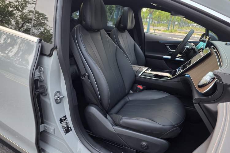 Used Mercedes-Benz EQE 2022 350 Luxury Edition Right Front Seat