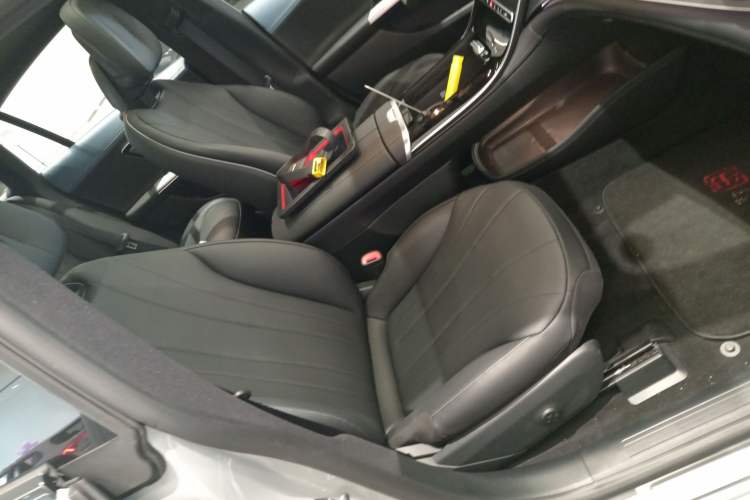Used Mercedes-Benz EQE 2022 350 First Edition Special Version Right Front Seat