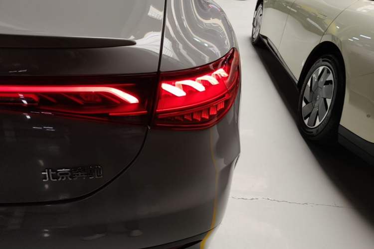 Used Mercedes-Benz EQE 2022 350 Luxury Edition Right Rear Taillight