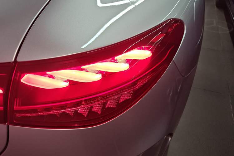 Used Mercedes-Benz EQE 2022 350 Luxury Edition Right Rear Taillight