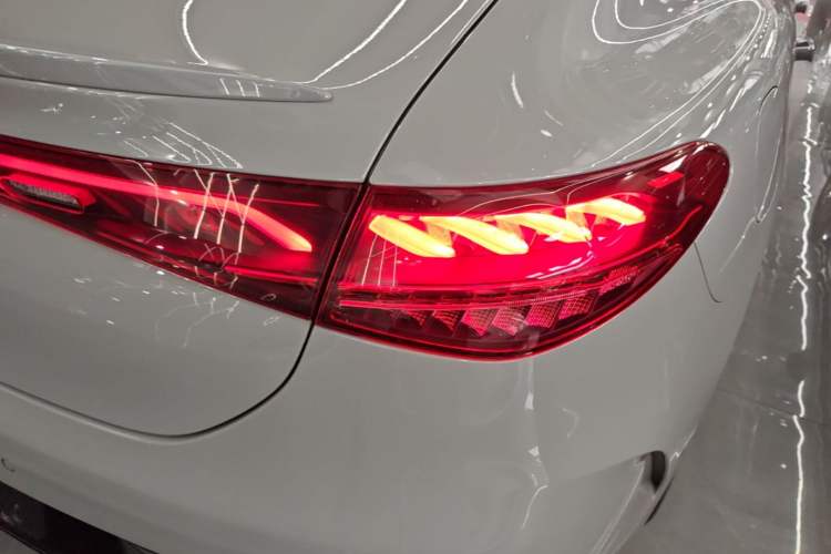 Used Mercedes-Benz EQE 2022 350 First Edition Special Version Right Rear Taillight