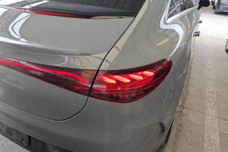 Used Mercedes-Benz EQE 2022 350 Luxury Edition Right Rear Taillight