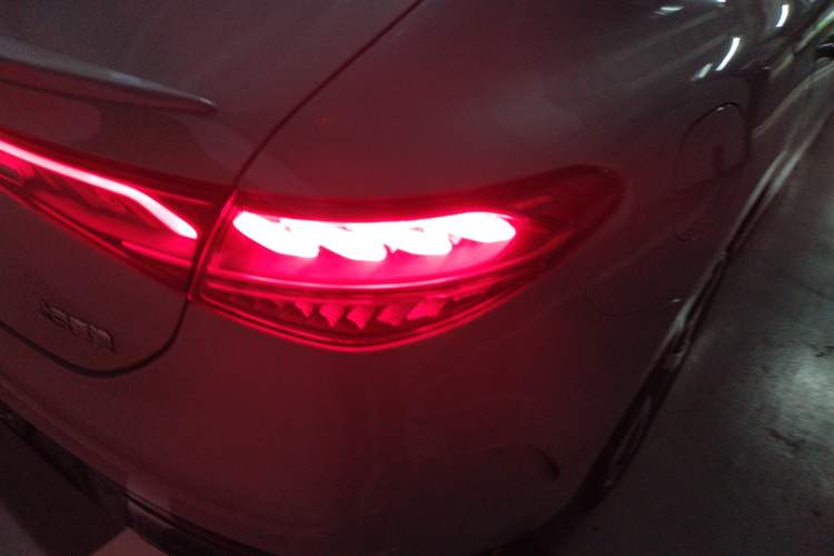 Used Mercedes-Benz EQE 2022 350 First Edition Special Version Right Rear Taillight