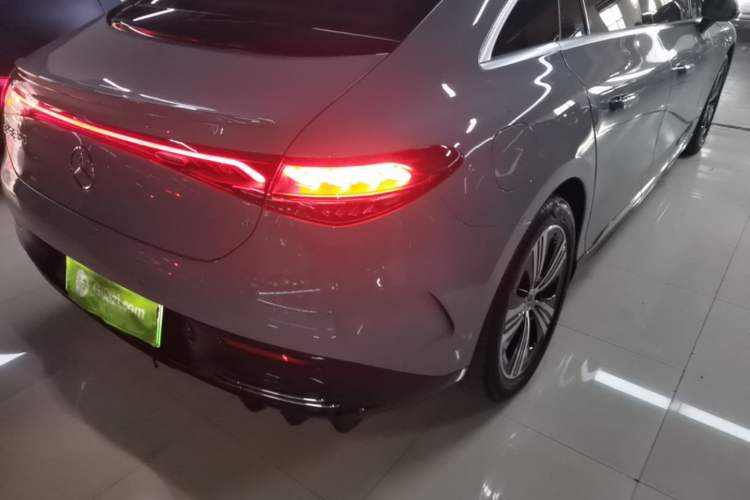 Used Mercedes-Benz EQE 2022 350 Luxury Edition Right Rear Taillight
