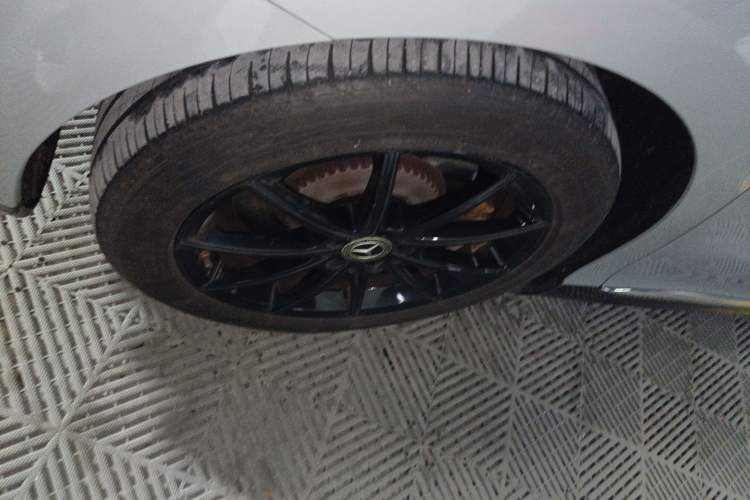 Used Mercedes-Benz EQE 2022 350 Pioneer Edition Right Rear Wheel Hub