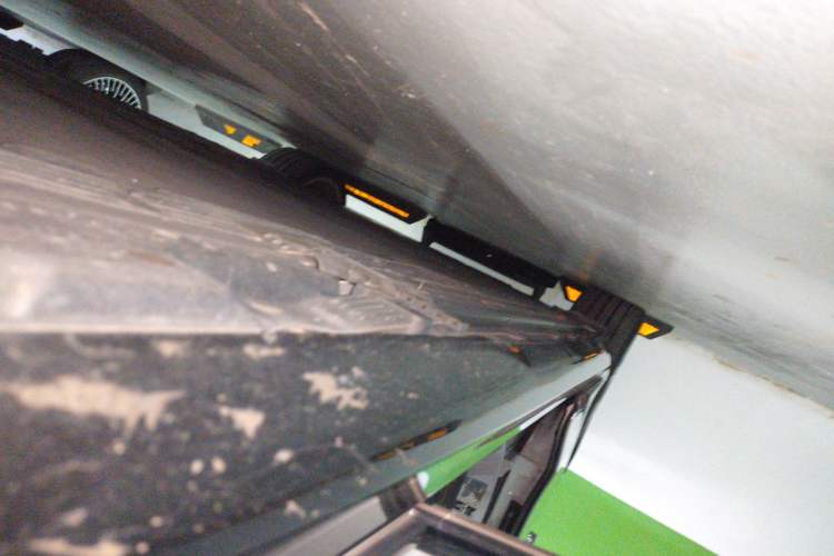 Used Mercedes-Benz EQE 2022 350 First Edition Special Version Right Side Sill