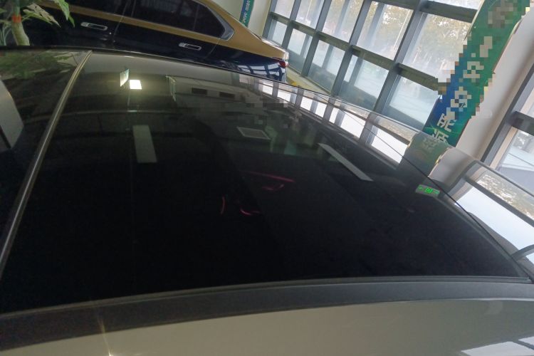 Used Mercedes-Benz EQE 2022 350 Luxury Edition Roof