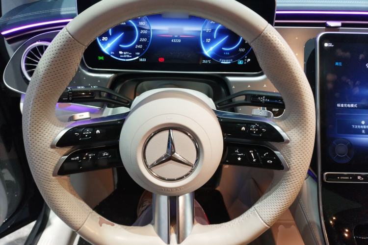 Used Mercedes-Benz EQE 2022 350 First Edition Special Version Steering Wheel