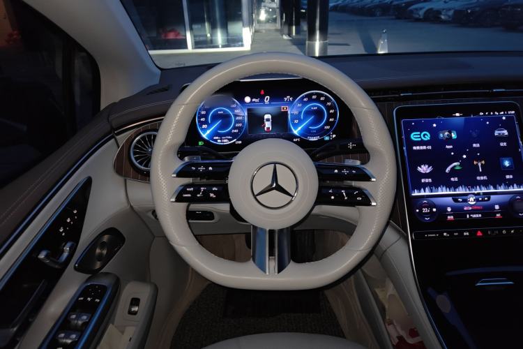Used Mercedes-Benz EQE 2022 350 Luxury Edition Steering Wheel