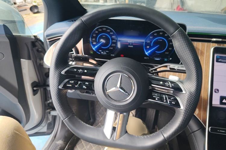 Used Mercedes-Benz EQE 2022 350 Pioneer Edition Steering Wheel