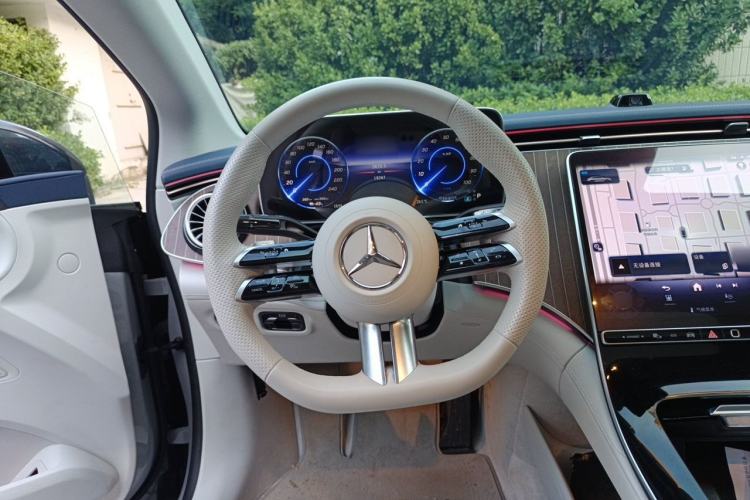 Used Mercedes-Benz EQE 2022 350 Pioneer Edition Steering Wheel