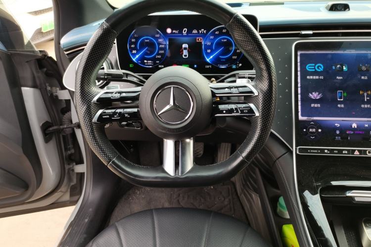 Used Mercedes-Benz EQE 2022 350 First Edition Special Version Steering Wheel