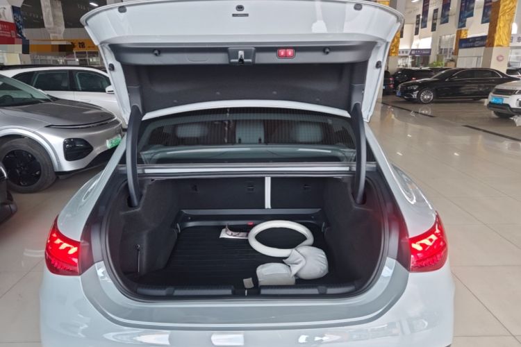 Used Mercedes-Benz EQE 2022 350 Pioneer Edition Trunk