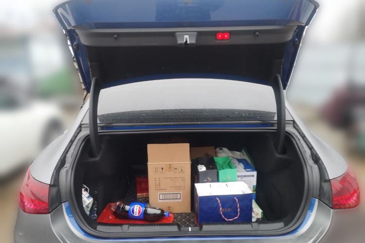 Used Mercedes-Benz EQE 2022 350 First Edition Special Version Trunk