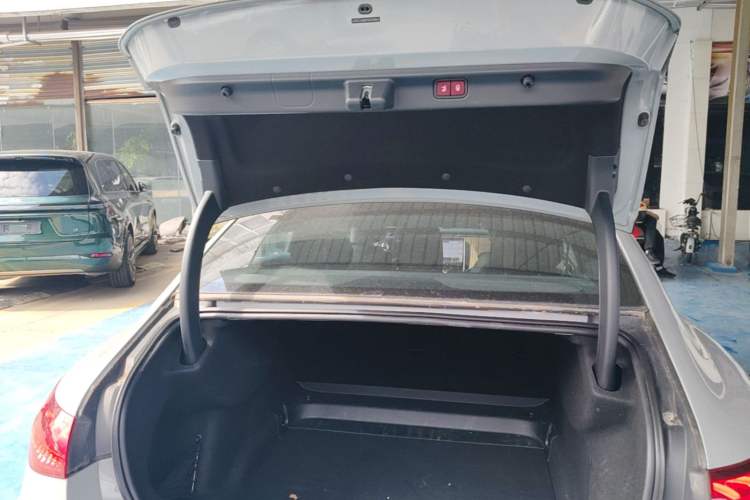 Used Mercedes-Benz EQE 2022 350 Pioneer Edition Trunk