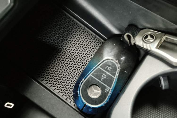 Used Mercedes-Benz EQE 2022 350 Luxury Edition Vehicle Key