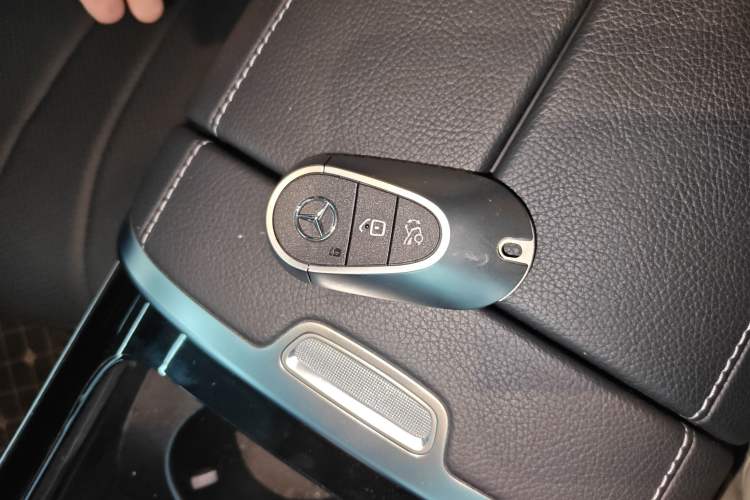 Used Mercedes-Benz EQE 2022 350 Luxury Edition Vehicle Key