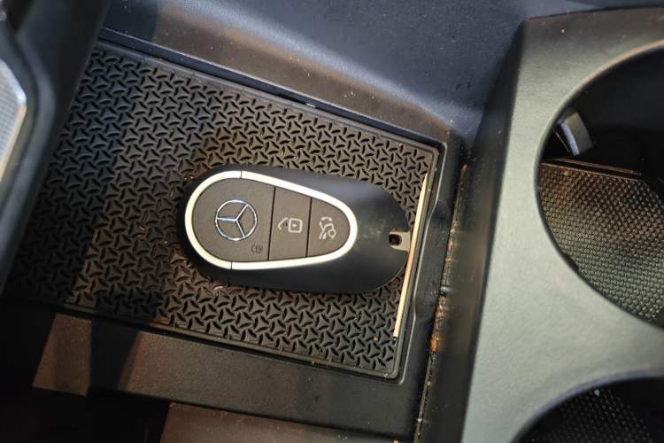 Used Mercedes-Benz EQE 2022 350 Luxury Edition Vehicle Key
